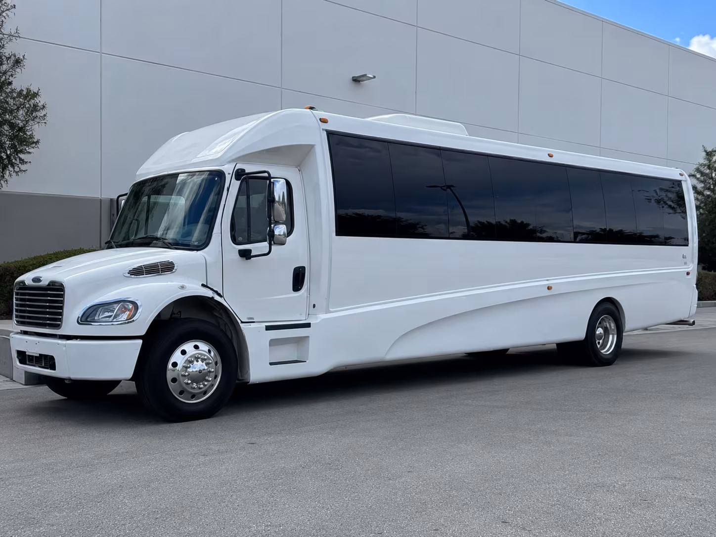 hawthorne prom party bus rental