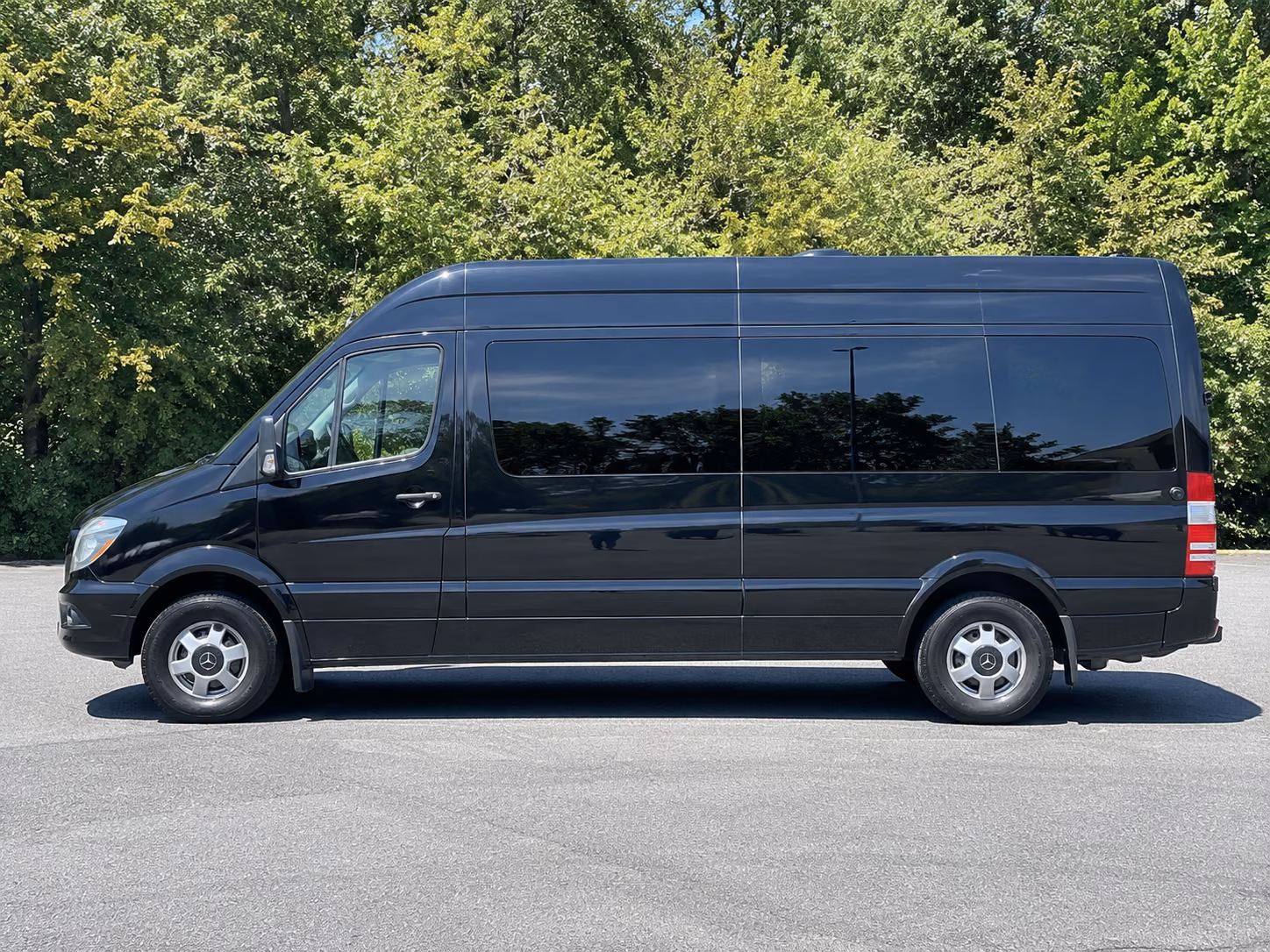 hawthorne sprinter limousine