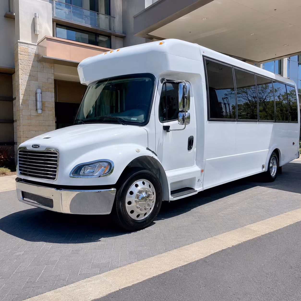wedding and quinceanera buses for hawthorne celebrations